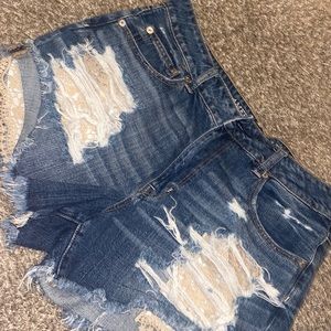 AMERICAN EAGLE HI RISE JEAN SHORTS